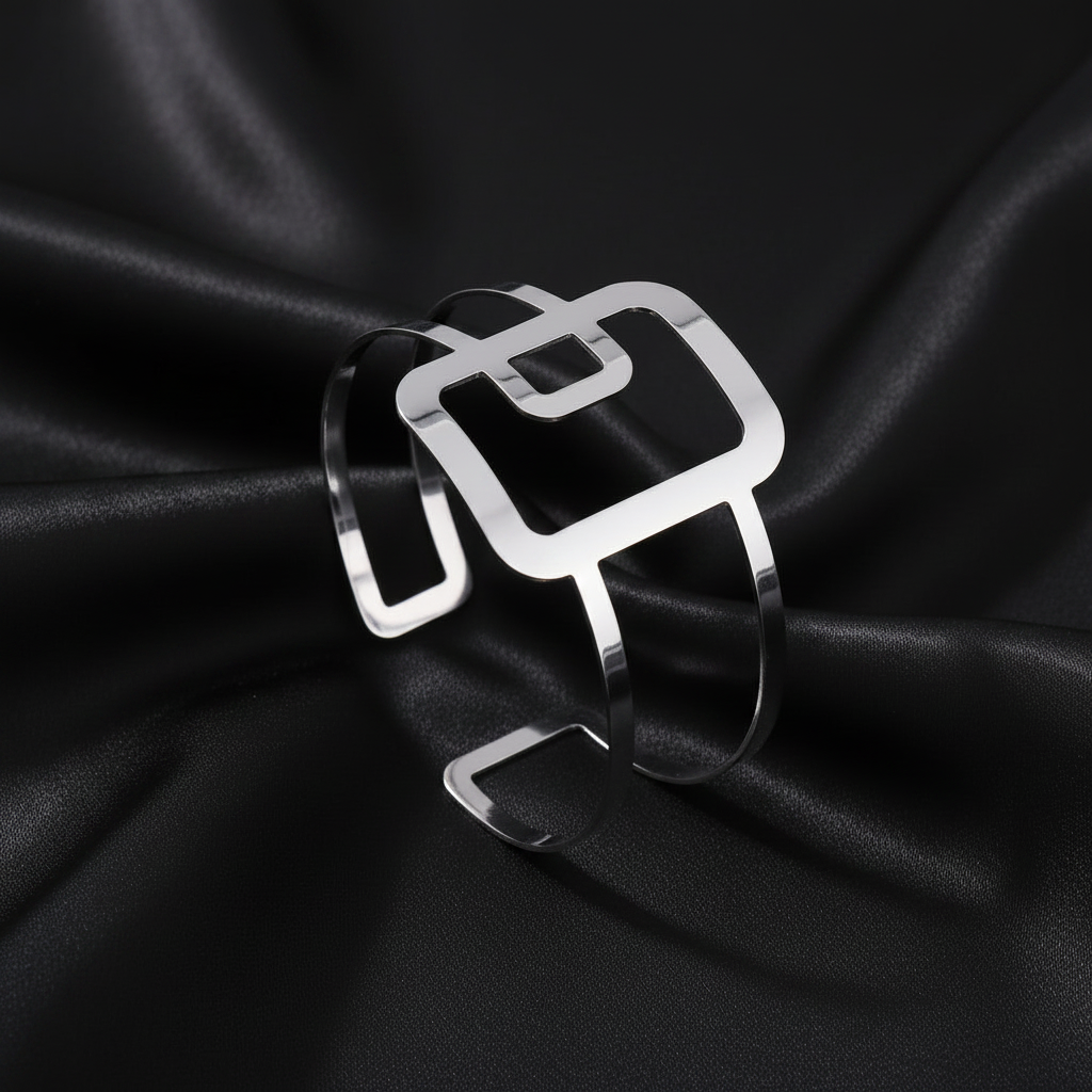 Auric Embrace Arm Cuff