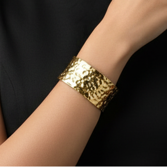 Hammered Glow Teen Gold Cuff