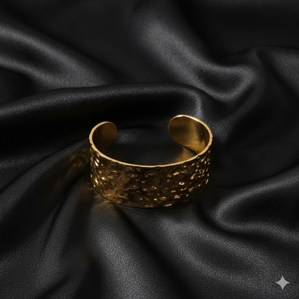 Hammered Glow Teen Gold Cuff