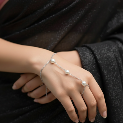 Pearl Grace Hand Chain