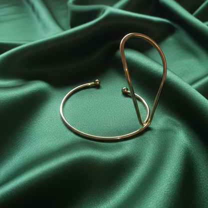 Golden Linea Hand Harness Bracelet