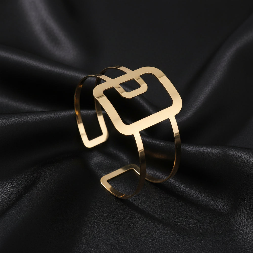 Auric Embrace Arm Cuff