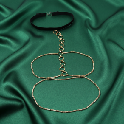 Aura Link Thigh Chain detail, vertical link drop