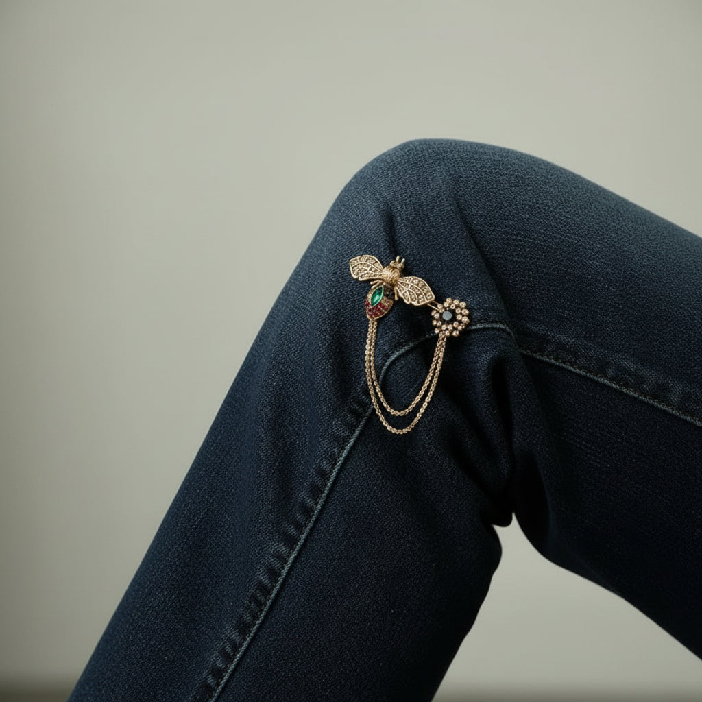 Regal Bee Drape Brooch
